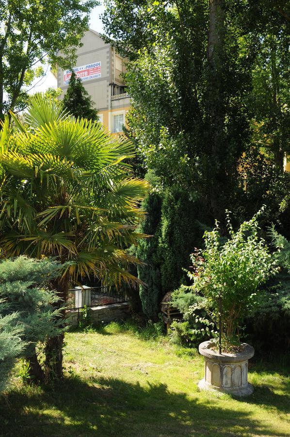 Hostal La Torre II Puente de Domingo Florez エクステリア 写真